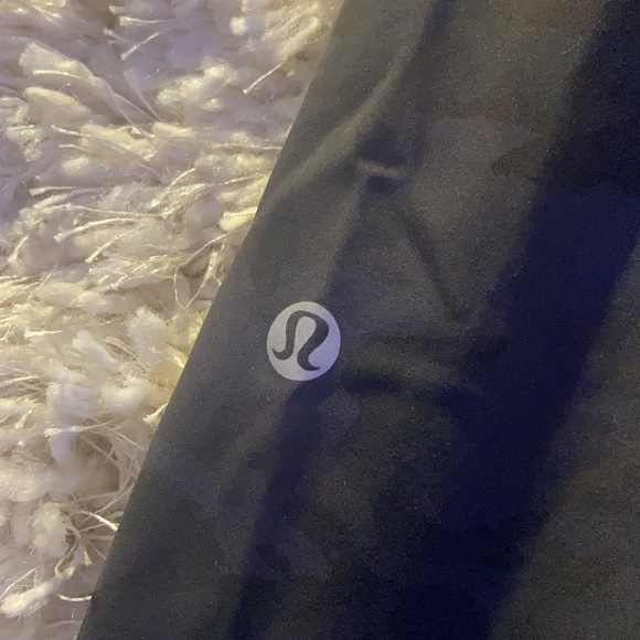 Lululemon leggings - Picture 2 of 4